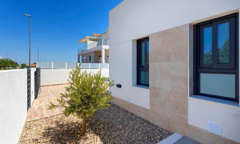 For sale - 3 Bedroom 2 Bathroom Quad House in Daya Nueva - Centro  - Alicante