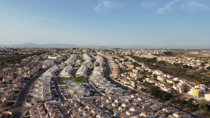 For sale - 3 Bedroom 3 Bathroom Villa in San Fulgencio - Urb. La Marina  - Alicante