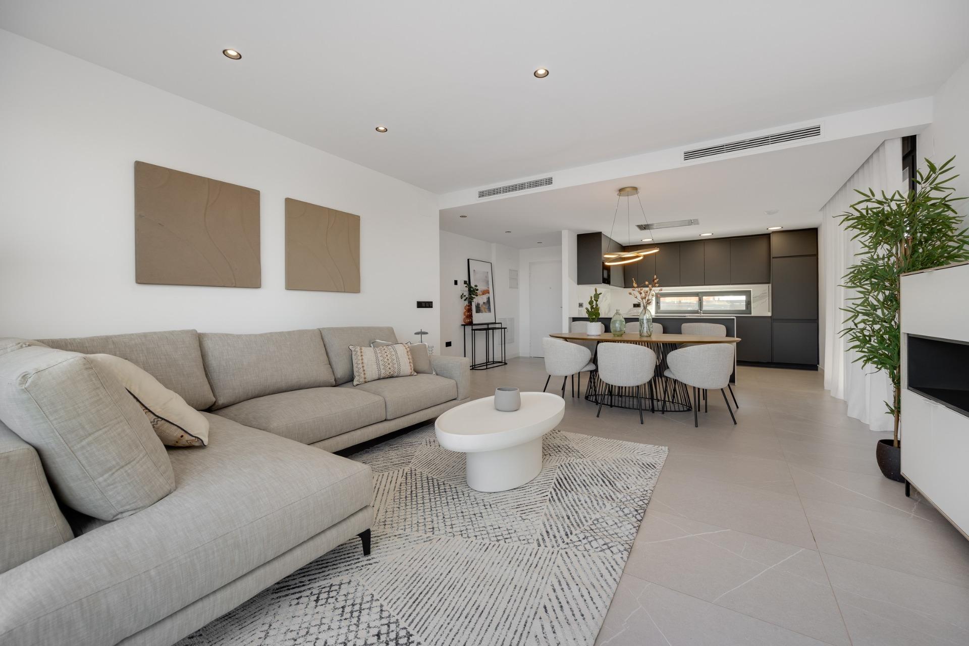 For sale - 3 Bedroom 2 Bathroom Villa in Torrevieja - Sector 25  - Alicante