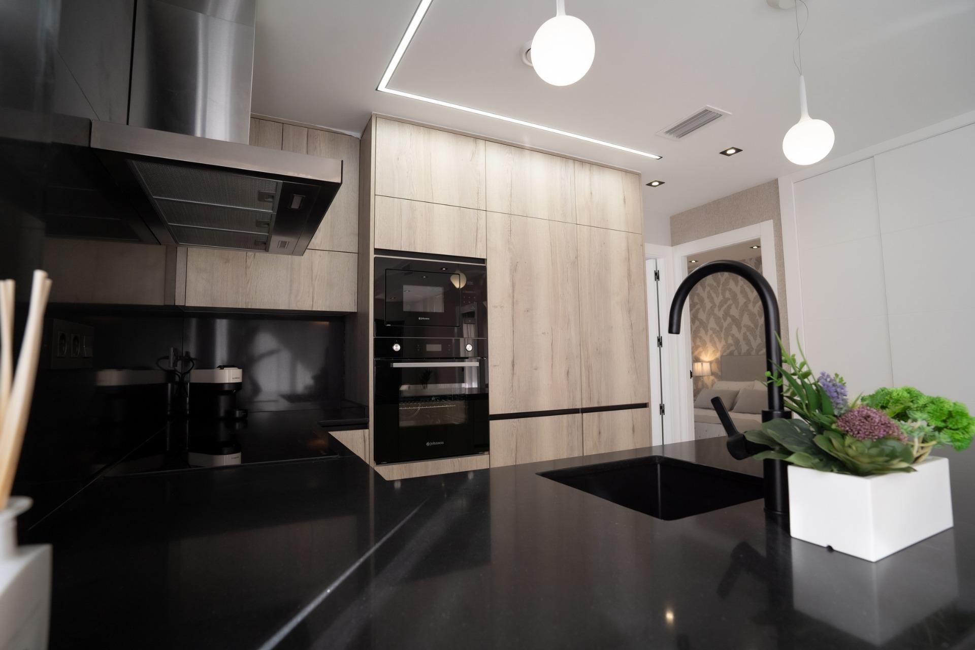 For sale - 3 Bedroom 2 Bathroom Bungalow in Pilar de La Horadada - pueblo  - Alicante