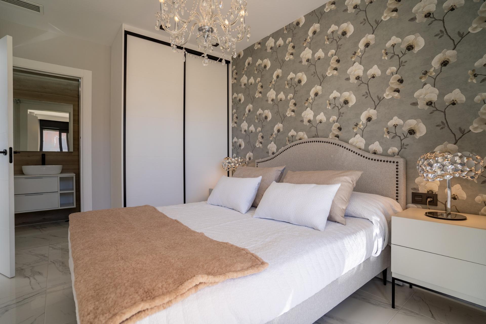 For sale - 3 Bedroom 2 Bathroom Bungalow in Pilar de La Horadada - pueblo  - Alicante