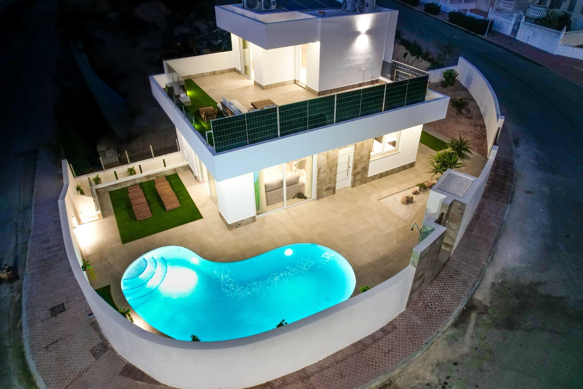 For sale - 3 Bedroom 2 Bathroom Villa in Ciudad Quesada - Golf La Marquesa (Ciudad Quesada)  - Alicante