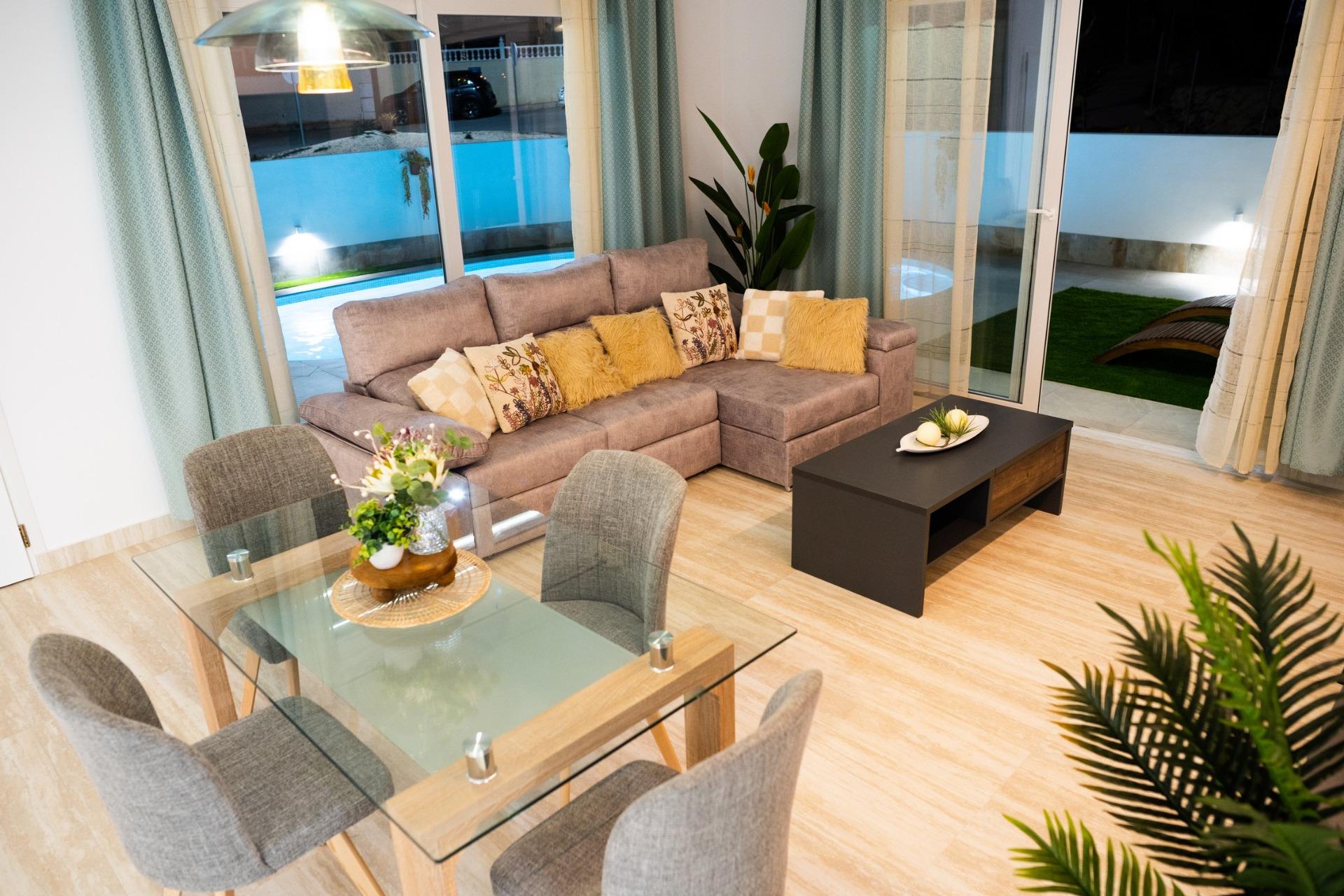 For sale - 3 Bedroom 2 Bathroom Villa in Ciudad Quesada - Golf La Marquesa (Ciudad Quesada)  - Alicante