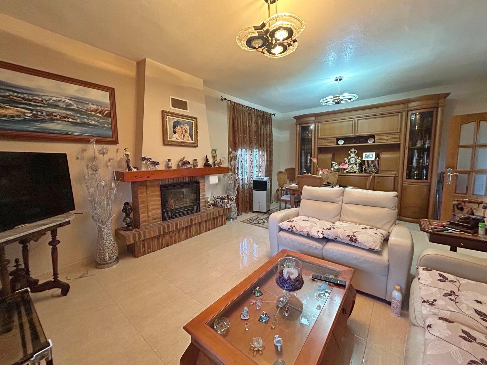 For sale - 3 Bedroom 2 Bathroom Villa in Cabo Roig - Campoamor  - Alicante