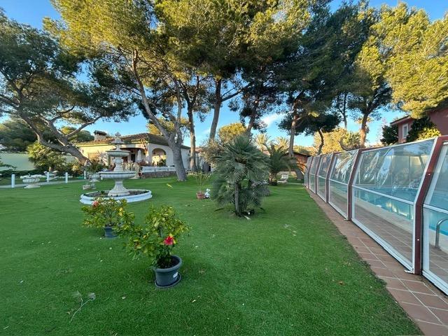 For sale - 3 Bedroom 2 Bathroom Villa in Cabo Roig - Campoamor  - Alicante