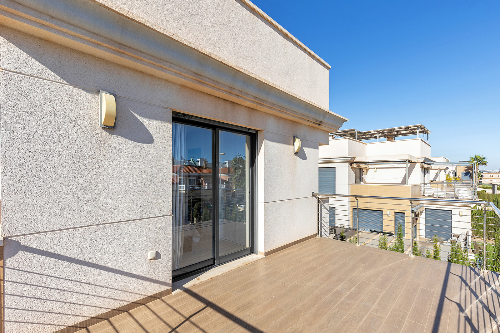 For sale - 5 Bedroom 4 Bathroom Villa in La Zenia - Orihuela Costa  - Alicante