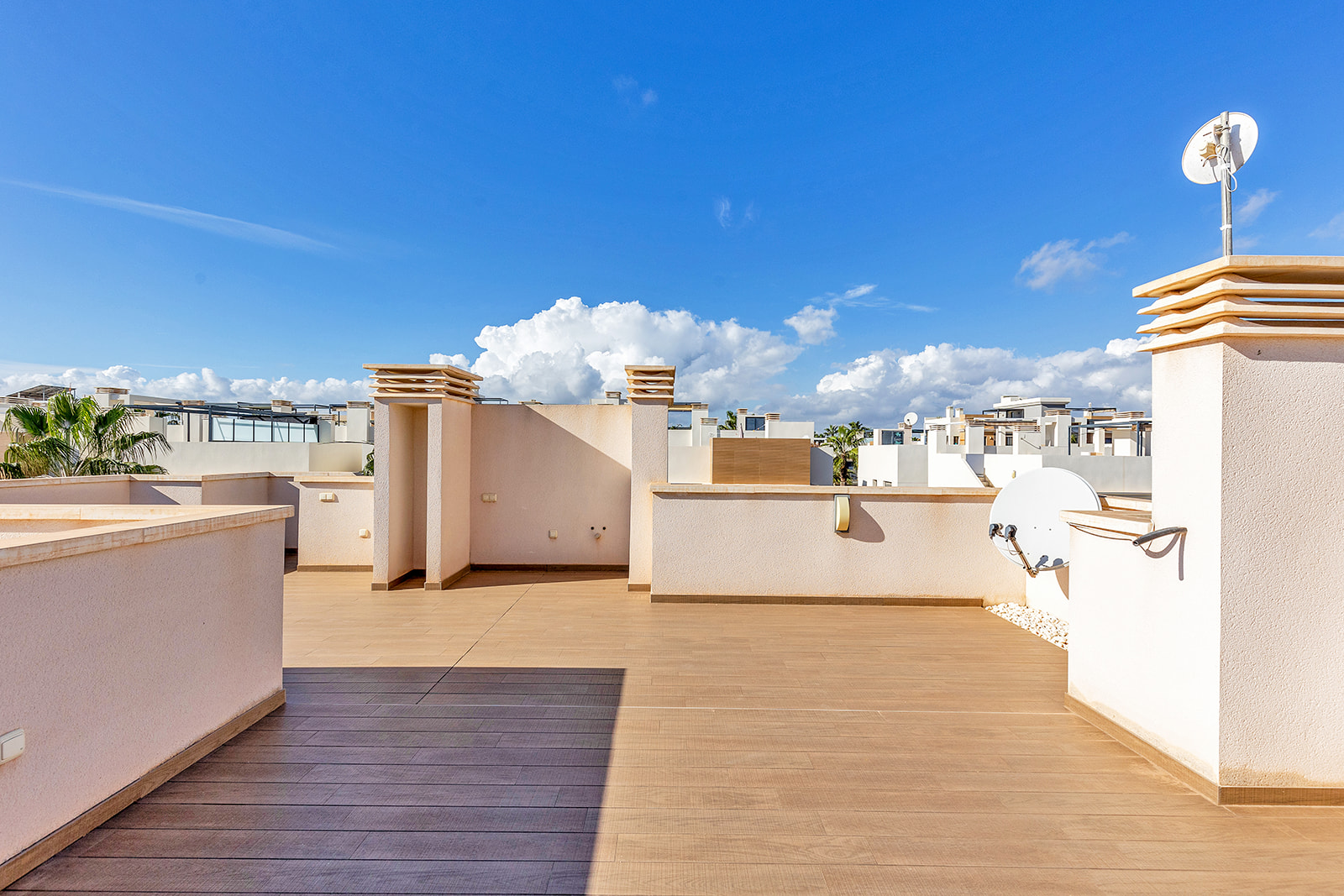 For sale - 5 Bedroom 4 Bathroom Villa in La Zenia - Orihuela Costa  - Alicante