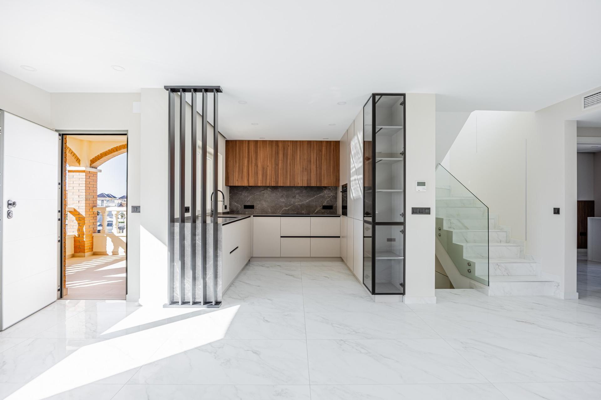 For sale - 4 Bedroom 3 Bathroom Villa in Rojales - Ciudad Quesada  - Alicante