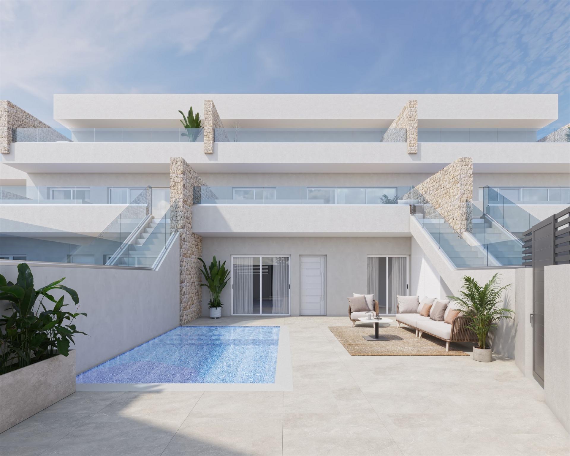 For sale - 2 Bedroom 2 Bathroom Bungalow in Pilar de La Horadada - pueblo  - Alicante