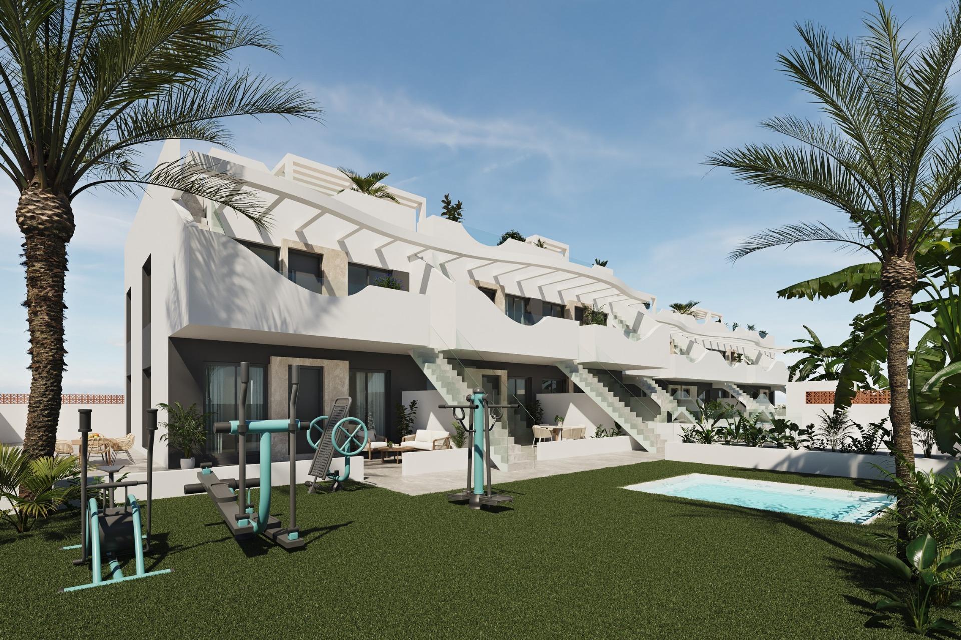 For sale - 2 Bedroom 2 Bathroom Bungalow in Pilar de La Horadada - Parque Ramon eugenio Escudero  - Alicante