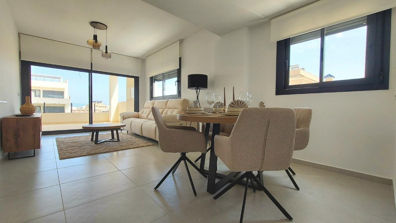 For sale - 3 Bedroom 2 Bathroom Apartment in San Miguel de Salinas - Pueblo  - Alicante