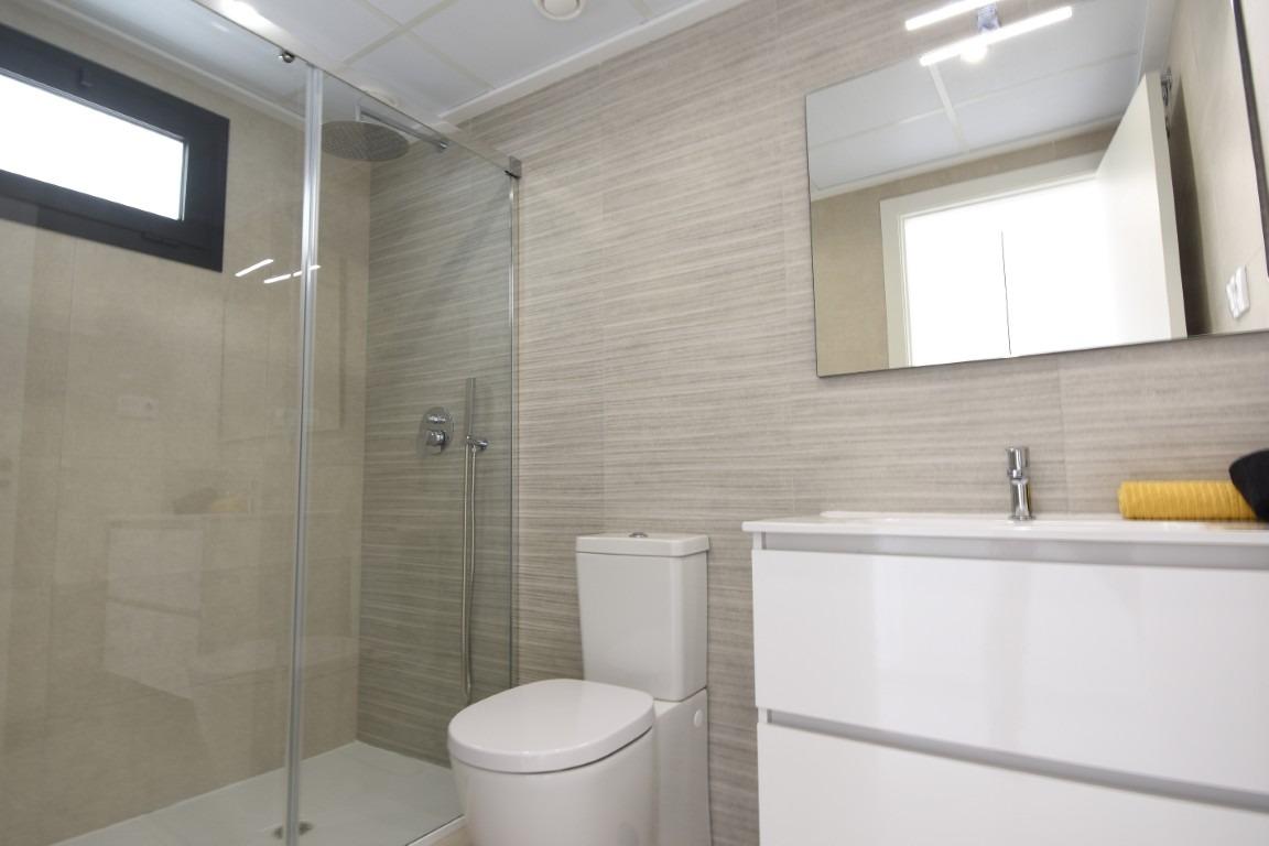 For sale - 3 Bedroom 2 Bathroom Apartment in San Miguel de Salinas - Pueblo  - Alicante