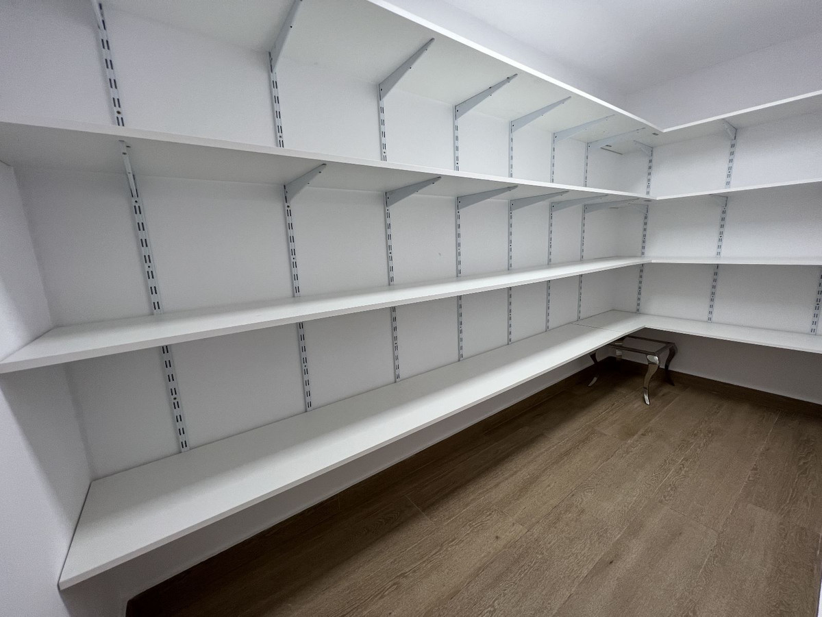 For sale - 5 Bedroom 3 Bathroom House - Detached Villa in San Miguel de Salinas - San Miguel de Salinas Centro  - Alicante