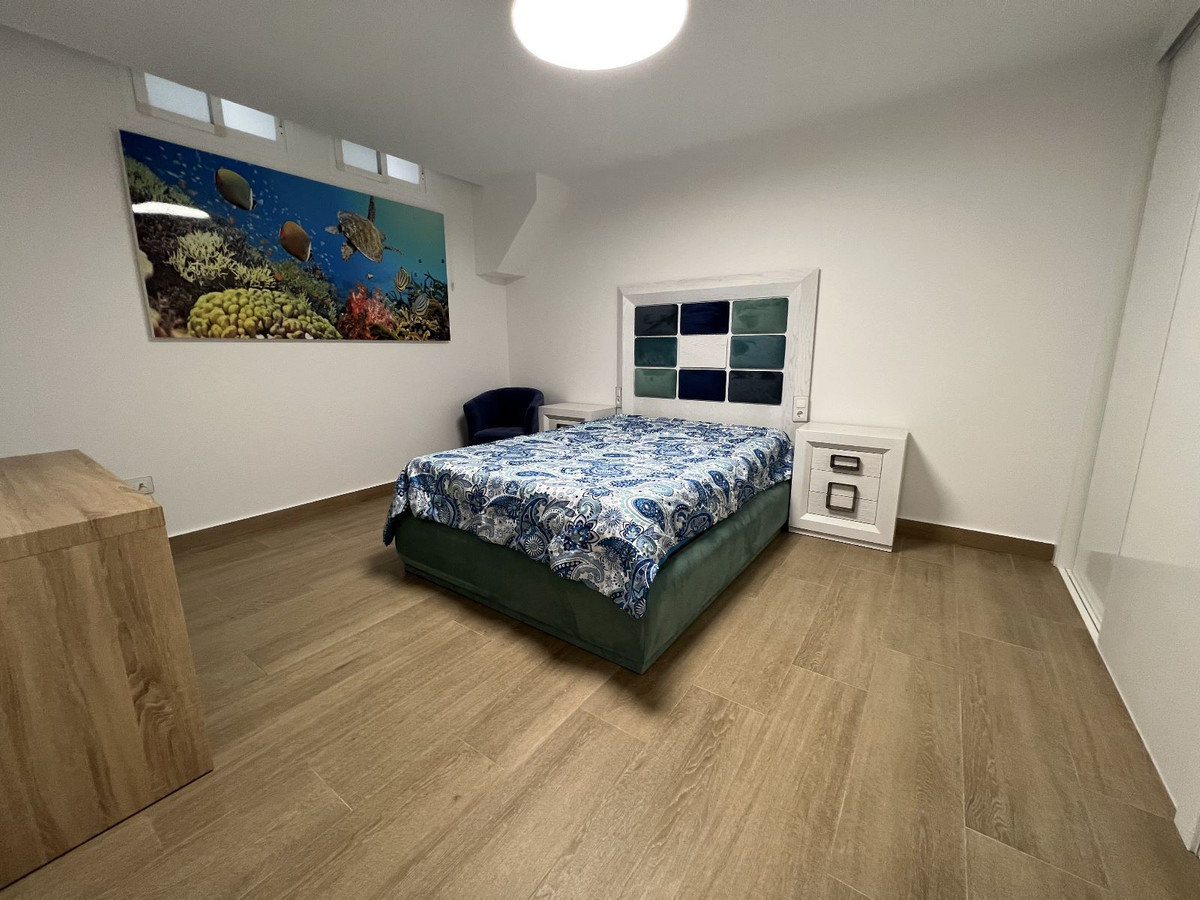 For sale - 5 Bedroom 3 Bathroom House - Detached Villa in San Miguel de Salinas - San Miguel de Salinas Centro  - Alicante