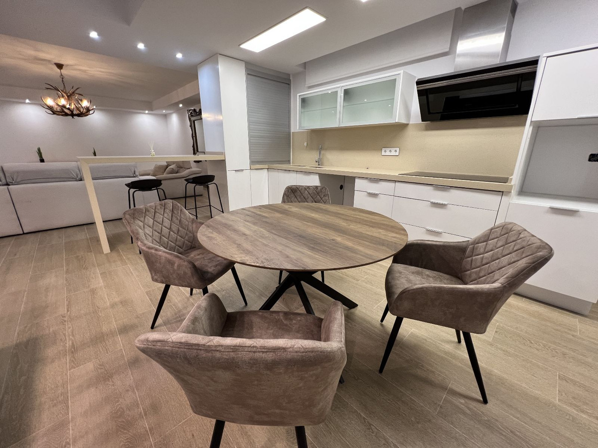 For sale - 5 Bedroom 3 Bathroom House - Detached Villa in San Miguel de Salinas - San Miguel de Salinas Centro  - Alicante