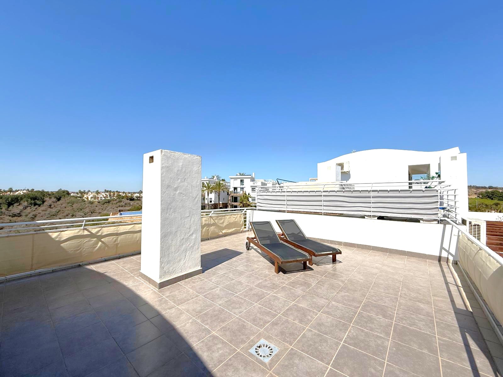 For sale - 3 Bedroom 3 Bathroom Top Floor Apartment Villamartin - Las Ramblas Golf Resort - Alicante