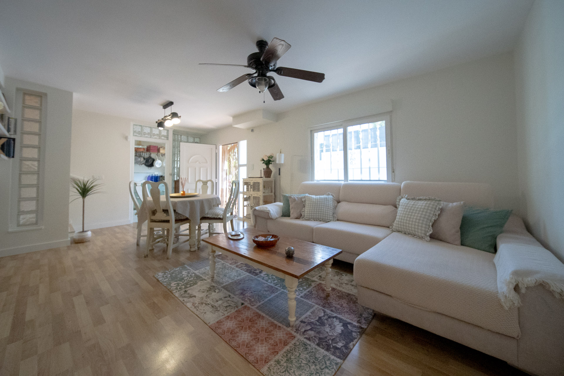 For sale - 4 Bedroom 3 Bathroom Villa in Torrevieja - Los balcones  - Alicante