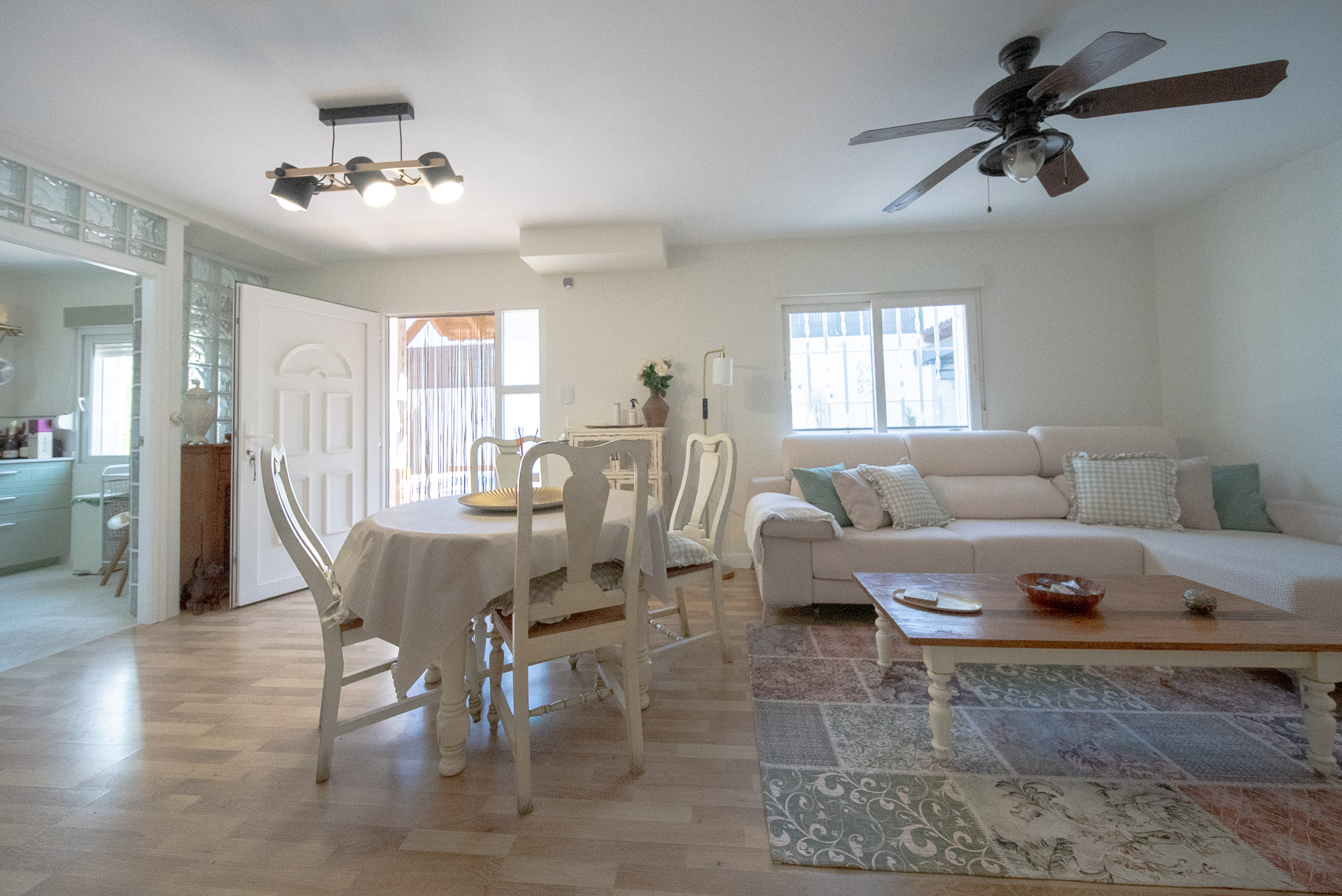 For sale - 4 Bedroom 3 Bathroom Villa in Torrevieja - Los balcones  - Alicante