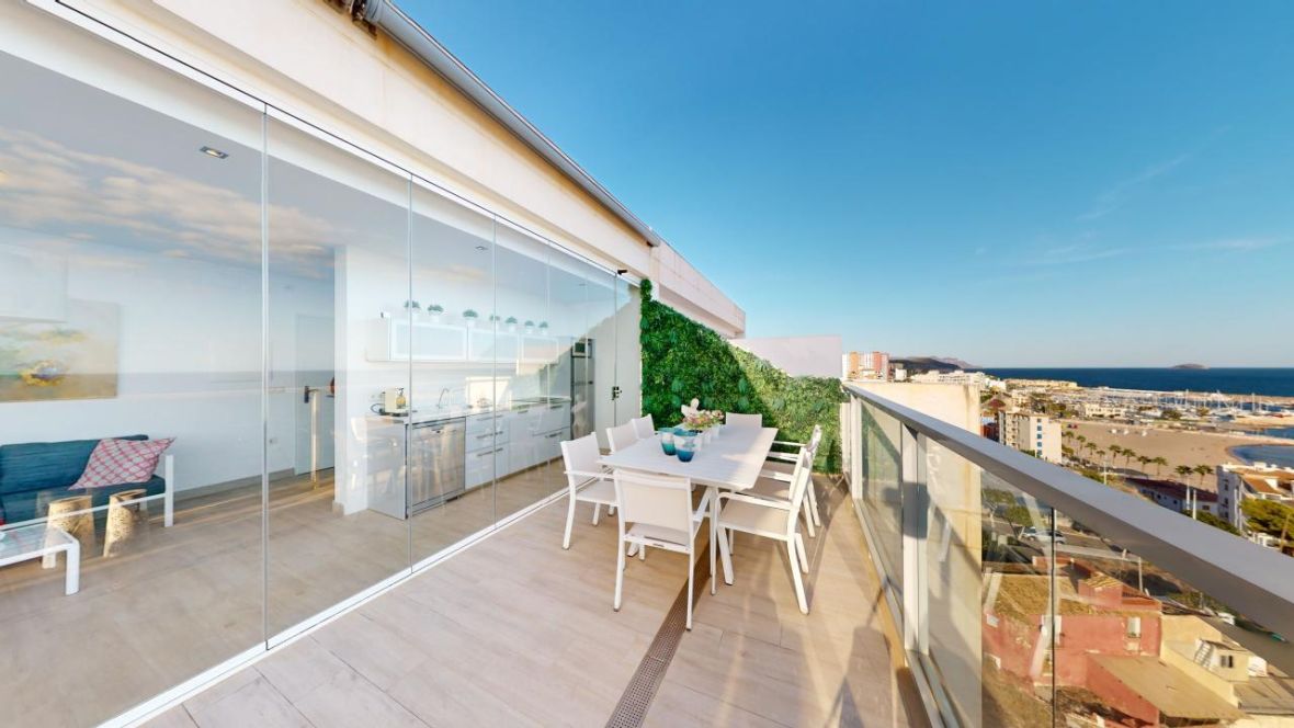 For sale - 3 Bedroom 4 Bathroom apartment in Villajoyosa -  - Alicante