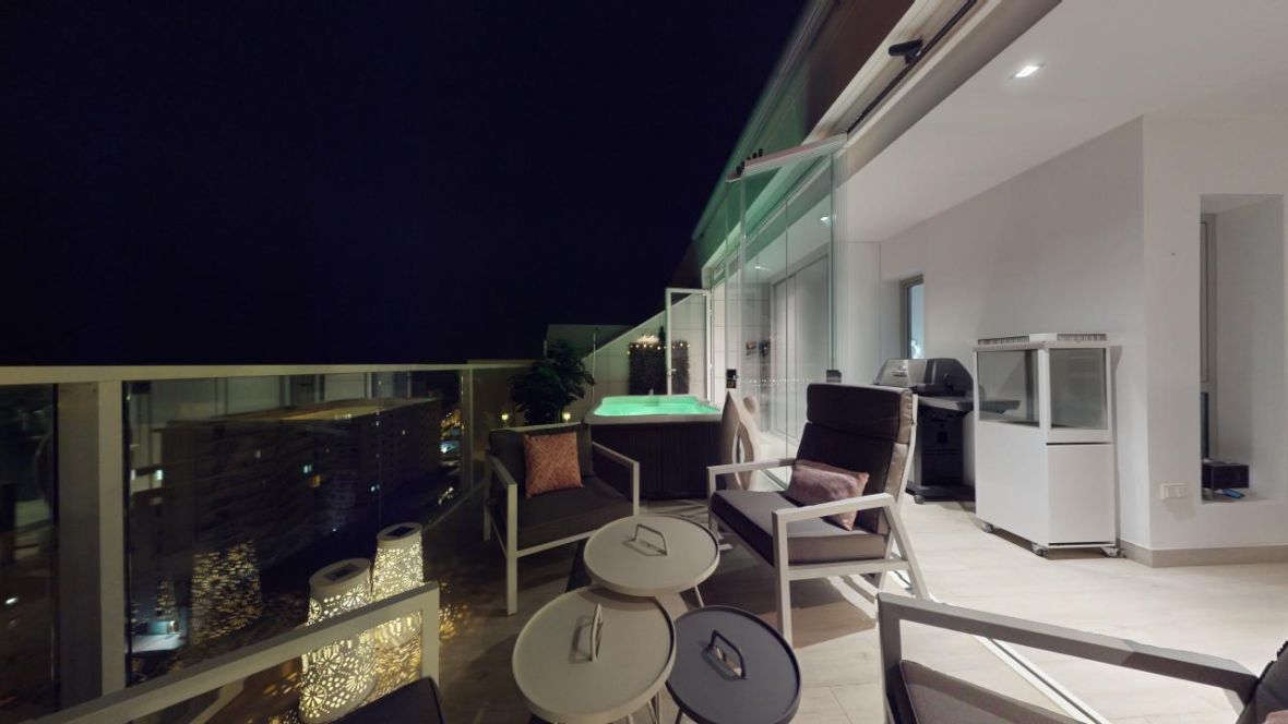 For sale - 3 Bedroom 4 Bathroom apartment in Villajoyosa -  - Alicante