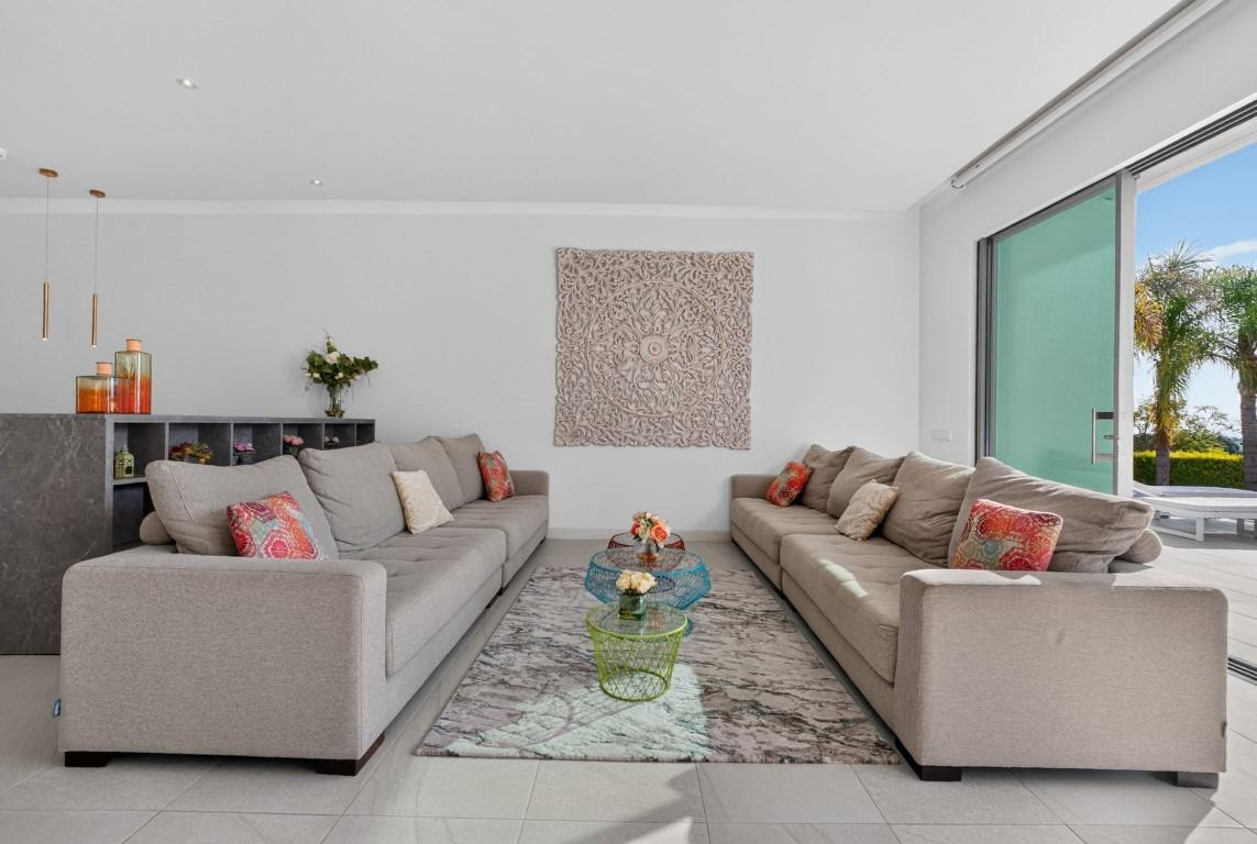 For sale - 4 Bedroom 3 Bathroom House - Detached Villa in Orihuela - Las Colinas Golf  - Alicante