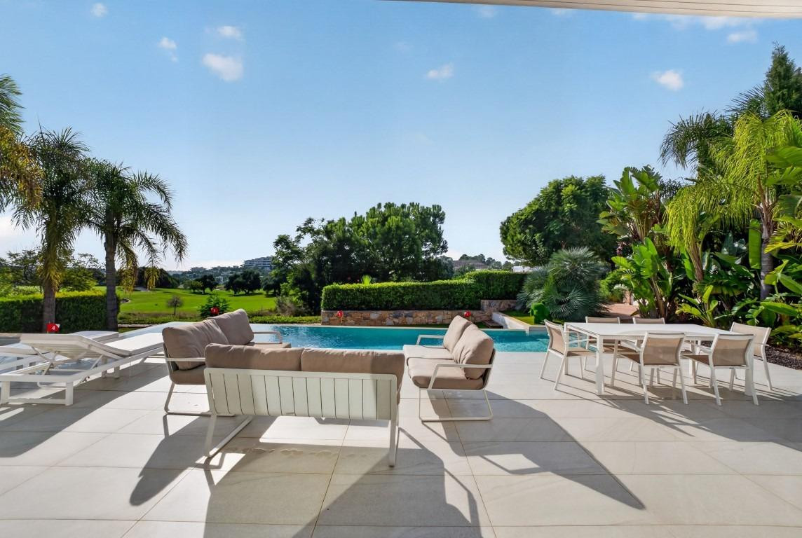 For sale - 4 Bedroom 3 Bathroom House - Detached Villa in Orihuela - Las Colinas Golf  - Alicante