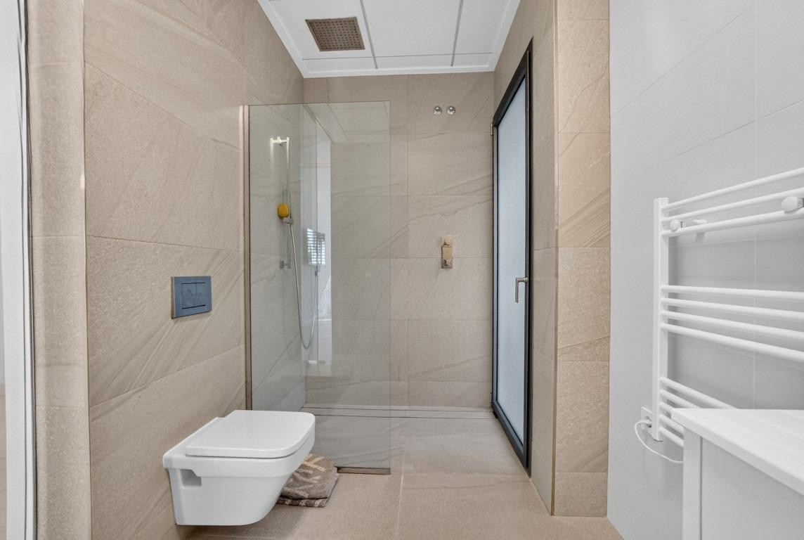 For sale - 4 Bedroom 3 Bathroom House - Detached Villa in Orihuela - Las Colinas Golf  - Alicante
