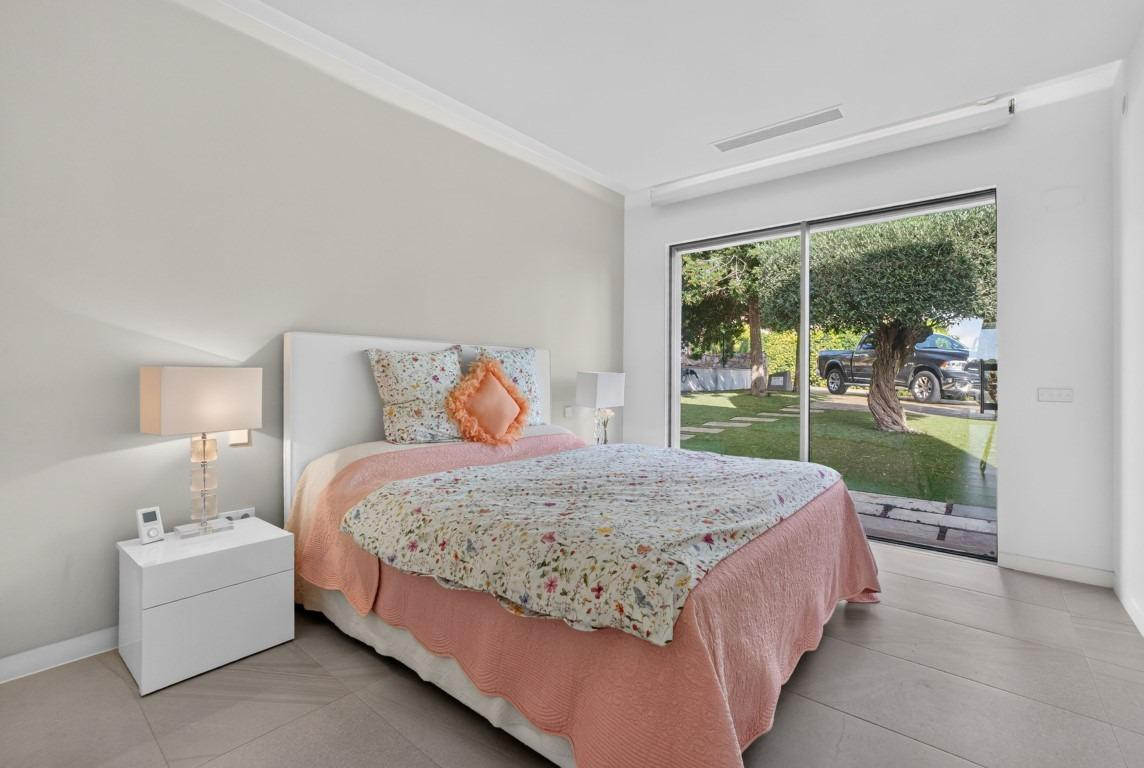 For sale - 4 Bedroom 3 Bathroom House - Detached Villa in Orihuela - Las Colinas Golf  - Alicante