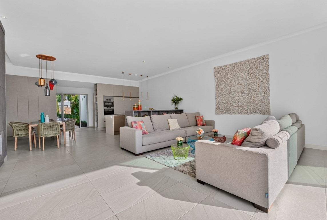 For sale - 4 Bedroom 3 Bathroom House - Detached Villa in Orihuela - Las Colinas Golf  - Alicante