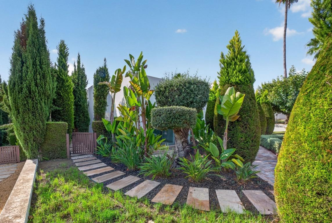 For sale - 4 Bedroom 3 Bathroom House - Detached Villa in Orihuela - Las Colinas Golf  - Alicante