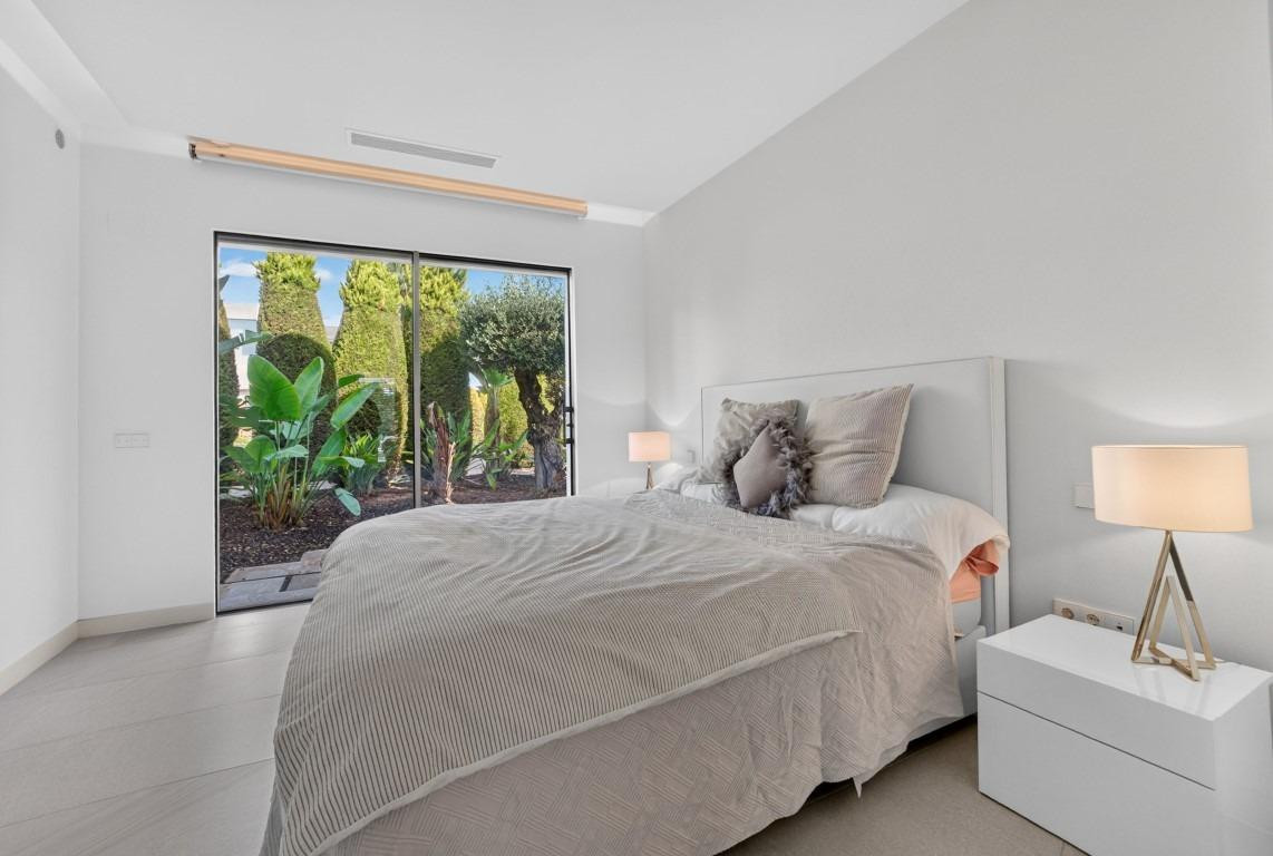 For sale - 4 Bedroom 3 Bathroom House - Detached Villa in Orihuela - Las Colinas Golf  - Alicante