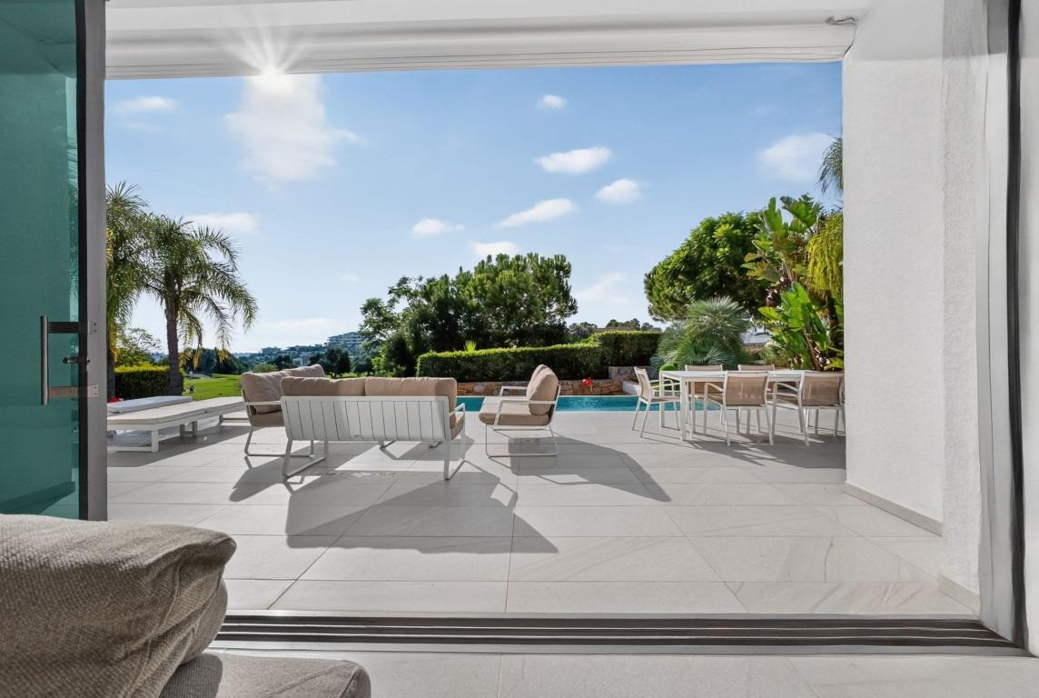 For sale - 4 Bedroom 3 Bathroom House - Detached Villa in Orihuela - Las Colinas Golf  - Alicante