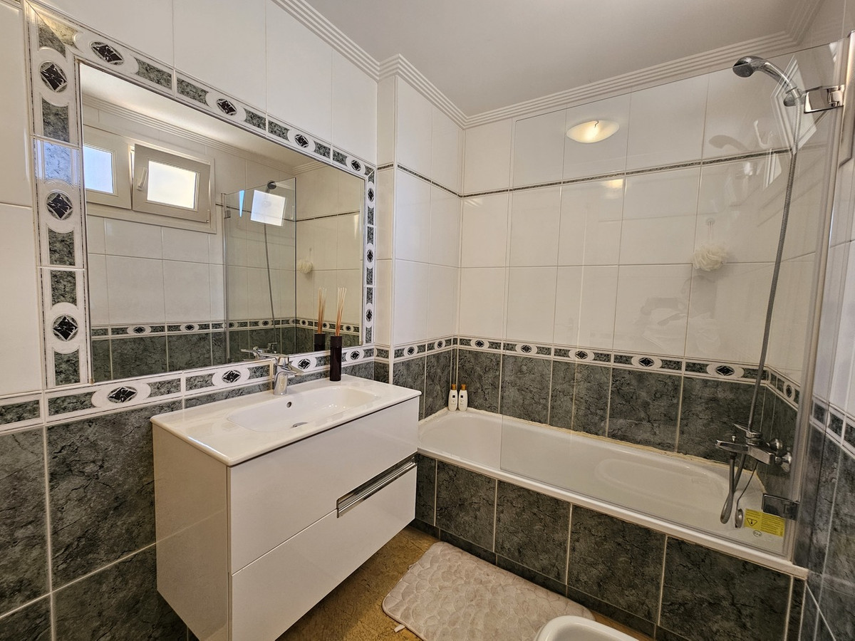 For sale - 3 Bedroom 3 Bathroom Townhouse in Cabo Roig - Cabo Roig  - Alicante