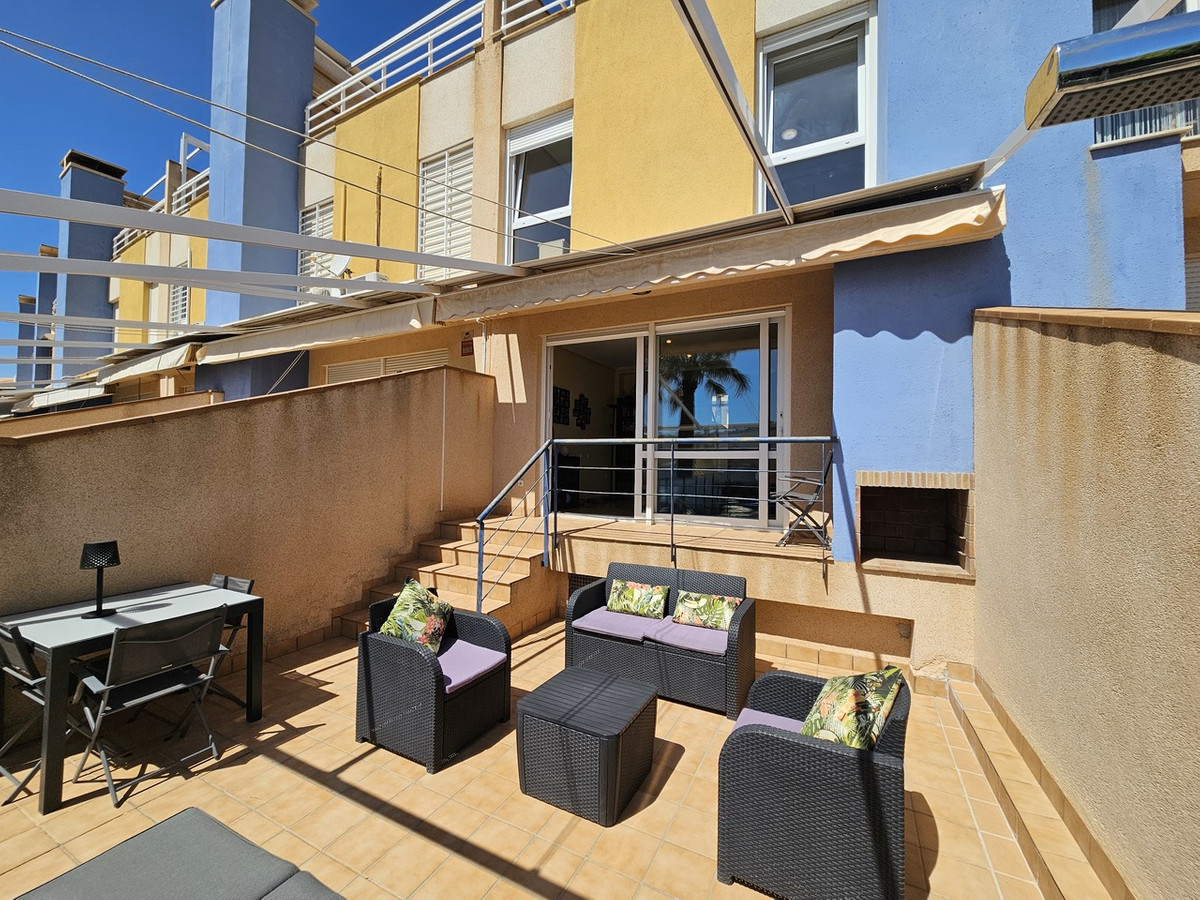 For sale - 3 Bedroom 3 Bathroom Townhouse in Cabo Roig - Cabo Roig  - Alicante