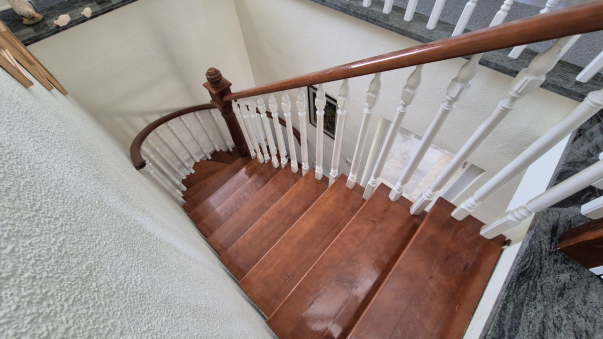 For sale - 7 Bedroom 3 Bathroom House - Detached Villa in Orihuela - Orihuela Centro  - Alicante