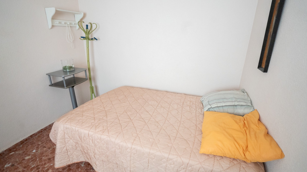 For sale - 3 Bedroom 2 Bathroom Apartment - Ground Floor Apartment in Torrevieja - Torrevieja Centro  - Alicante