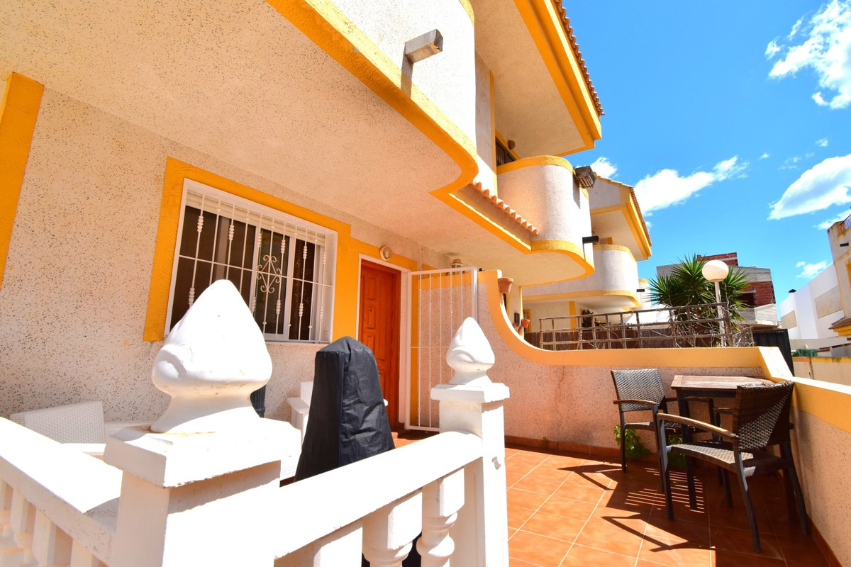 For sale - 3 Bedroom 2 Bathroom Townhouse in Los Altos - Los Altos  - Alicante
