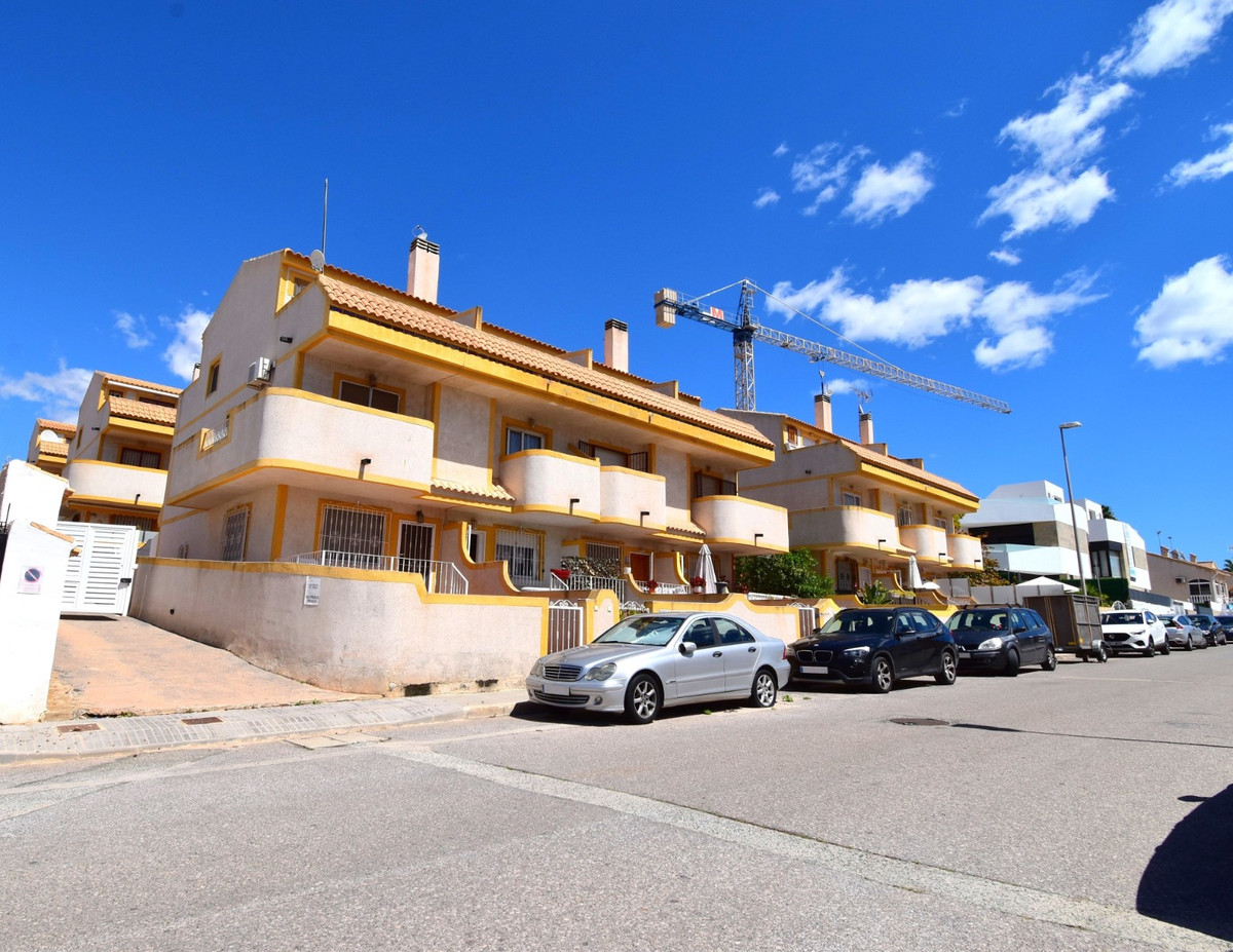 For sale - 3 Bedroom 2 Bathroom Townhouse in Los Altos - Los Altos  - Alicante