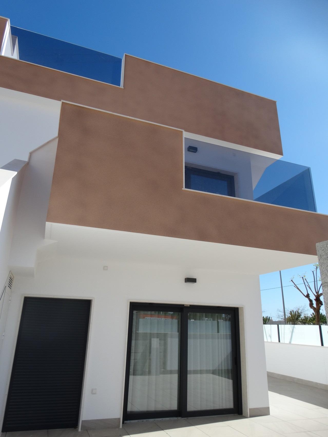 For sale - 3 Bedroom 2 Bathroom Bungalow in Pilar de La Horadada - pueblo  - Alicante