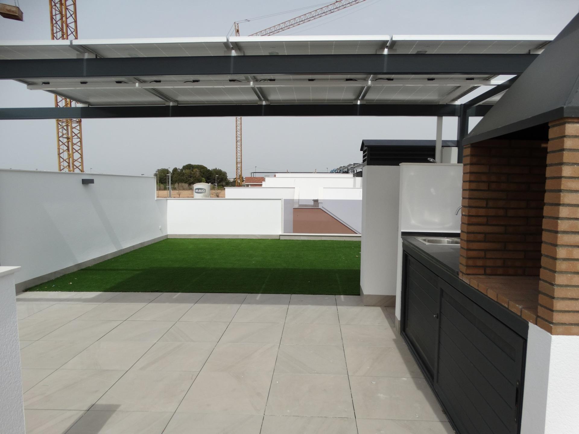 For sale - 3 Bedroom 2 Bathroom Bungalow in Pilar de La Horadada - pueblo  - Alicante