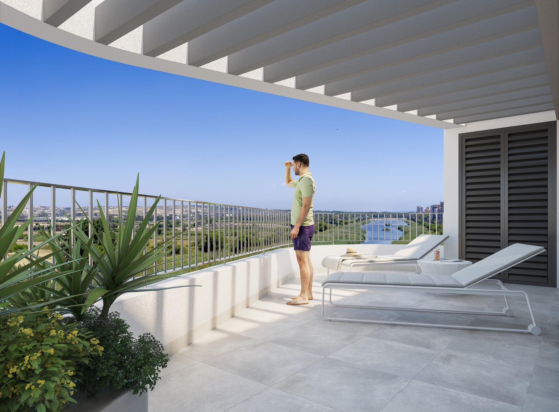 For sale - 3 Bedroom 2 Bathroom Apartment in Guardamar del Segura - Avenida del Puerto  - Alicante