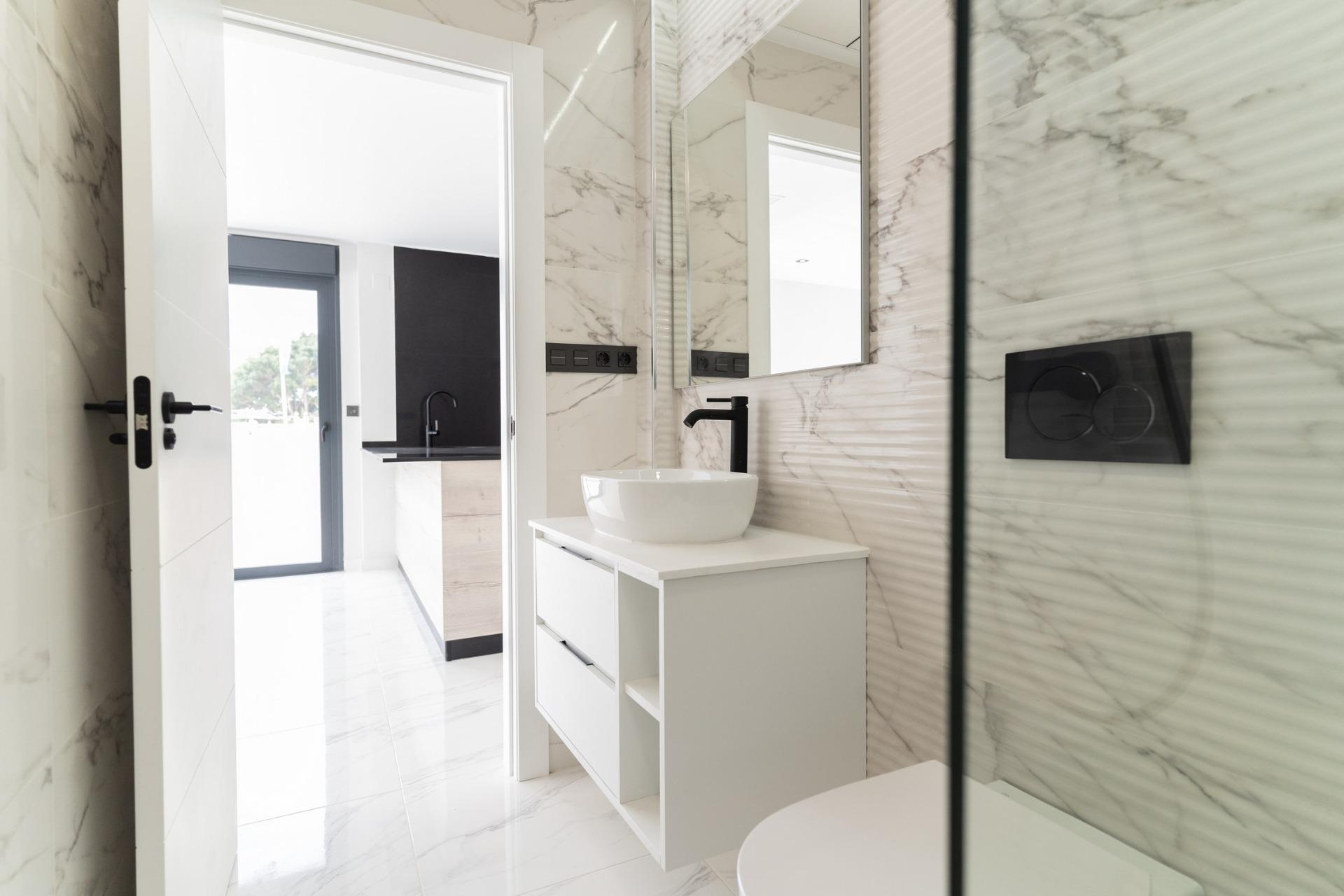 For sale - 4 Bedroom 3 Bathroom Villa in Orihuela Costa - Punta Prima  - Alicante