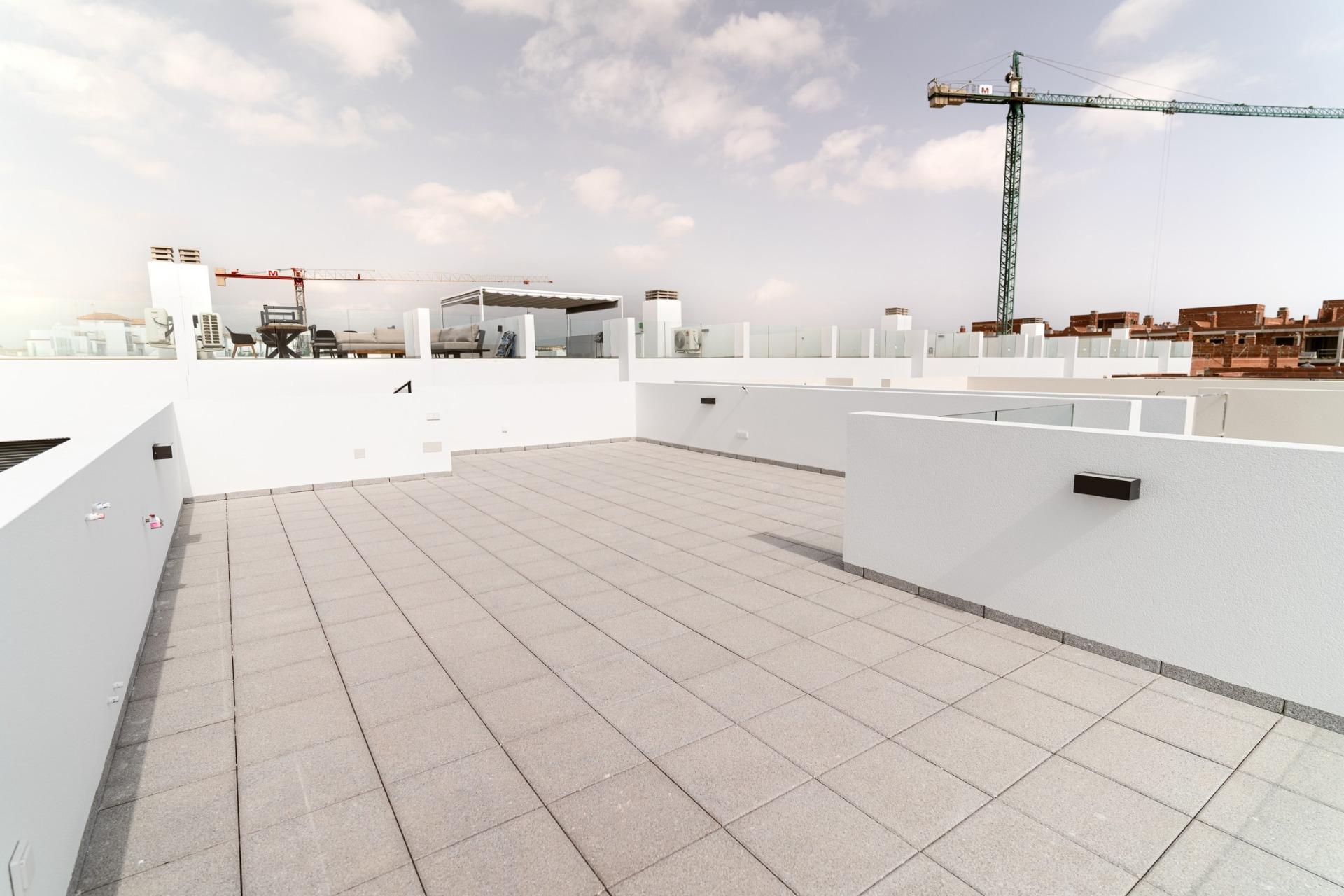 For sale - 4 Bedroom 3 Bathroom Villa in Orihuela Costa - Punta Prima  - Alicante