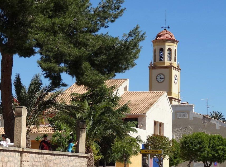 For sale - 3 Bedroom 2 Bathroom Villa in La Romana - Batistes  - Alicante