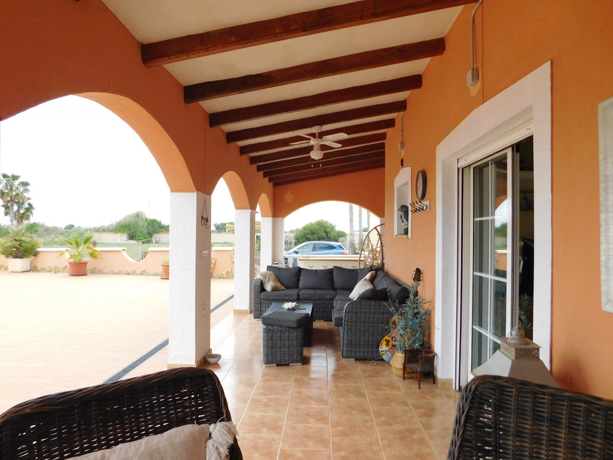 For sale - 3 Bedroom 2 Bathroom House - Detached Villa in Dolores - Dolores Centro  - Alicante