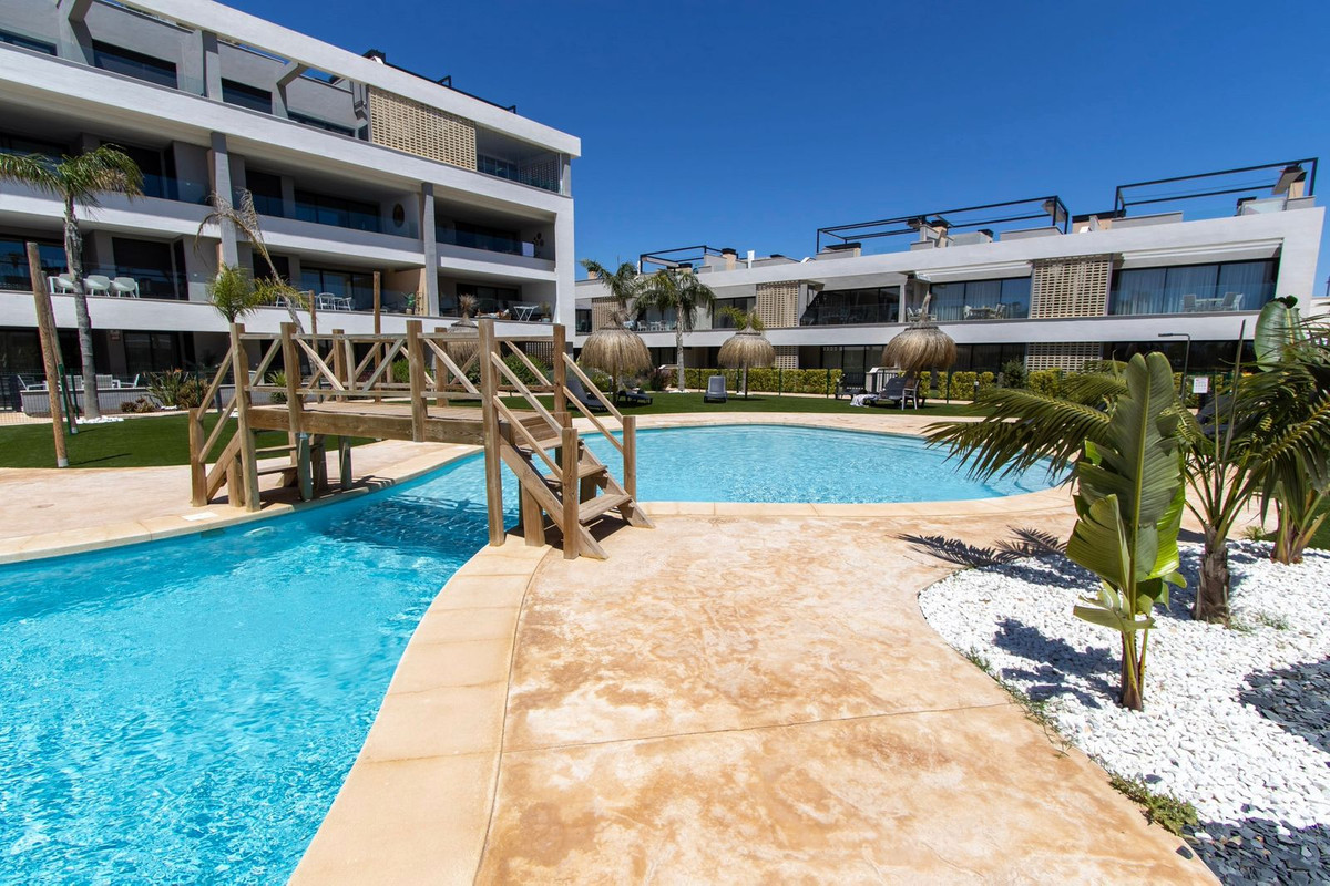 For sale - 2 Bedroom 2 Bathroom Apartment - Ground Floor Apartment in Torre-Pacheco - Santa Rosalia Lake and Life Resort  - Murcia