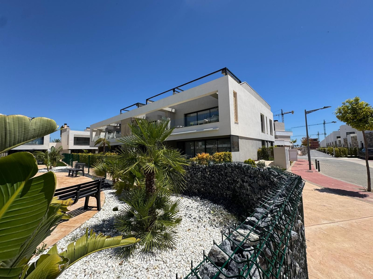 For sale - 2 Bedroom 2 Bathroom Apartment - Ground Floor Apartment in Torre-Pacheco - Santa Rosalia Lake and Life Resort  - Murcia