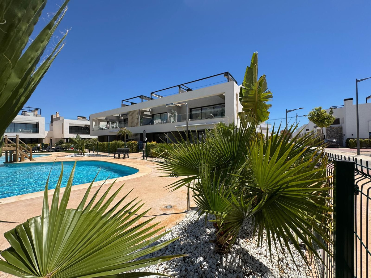 For sale - 2 Bedroom 2 Bathroom Apartment - Ground Floor Apartment in Torre-Pacheco - Santa Rosalia Lake and Life Resort  - Murcia