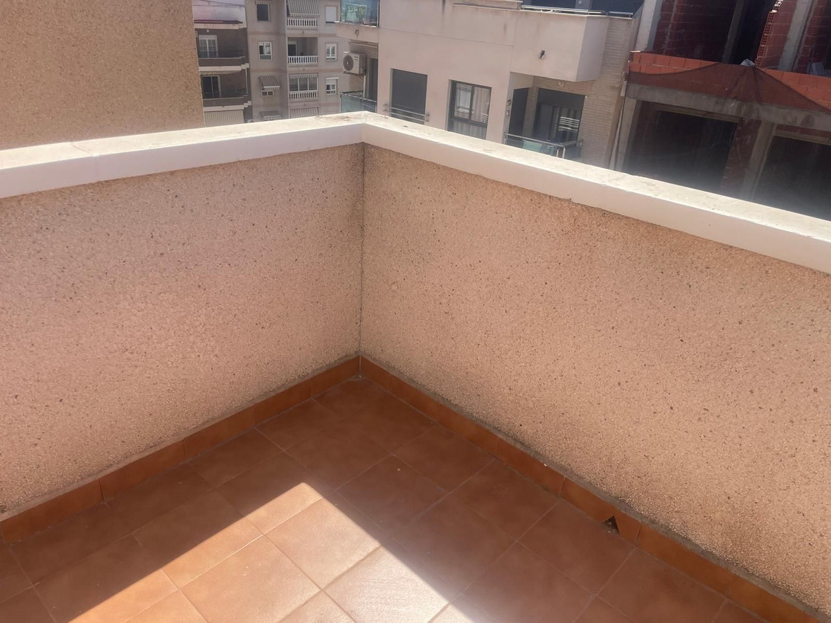 For sale - 2 Bedroom 1 Bathroom Apartment - Penthouse in Torrevieja - Torrevieja Centro  - Alicante