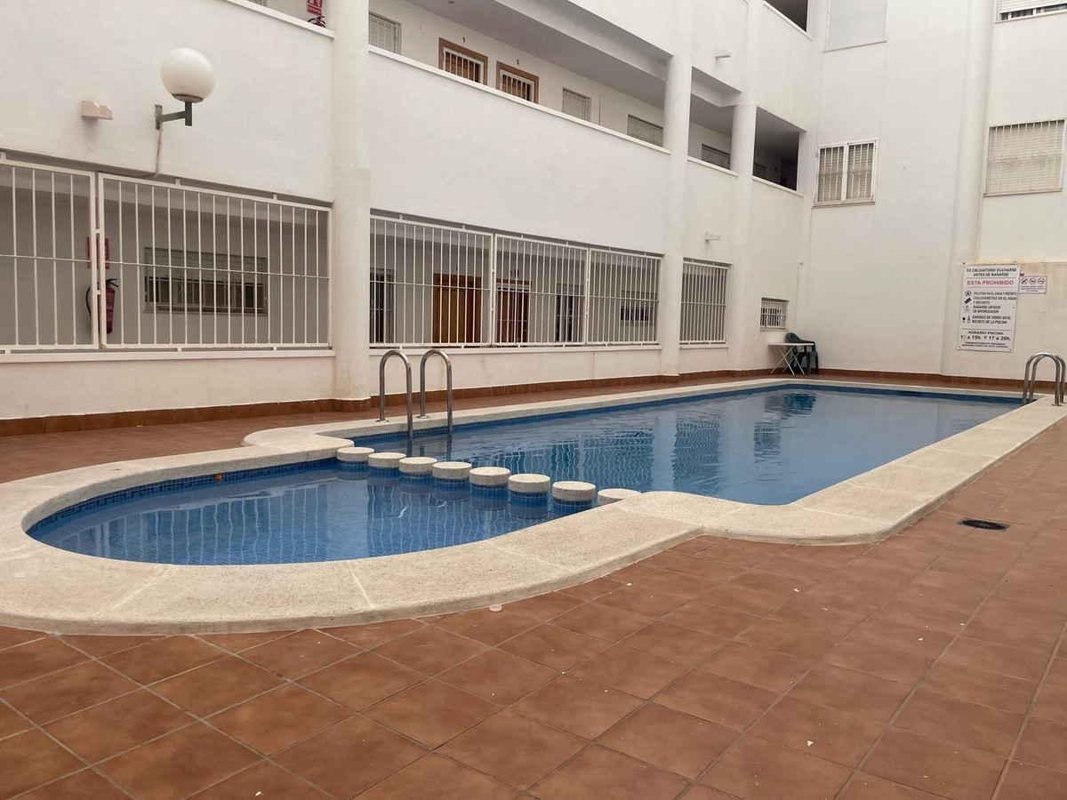 For sale - 2 Bedroom 1 Bathroom Apartment - Penthouse in Torrevieja - Torrevieja Centro  - Alicante